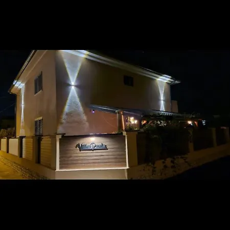 Punta Lägenhet Privlaka (Zadar)